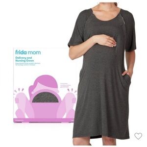 NWOT Frida Mom Labor and Delivery Gown Hospital Snap Tagless Nursing Gown OS